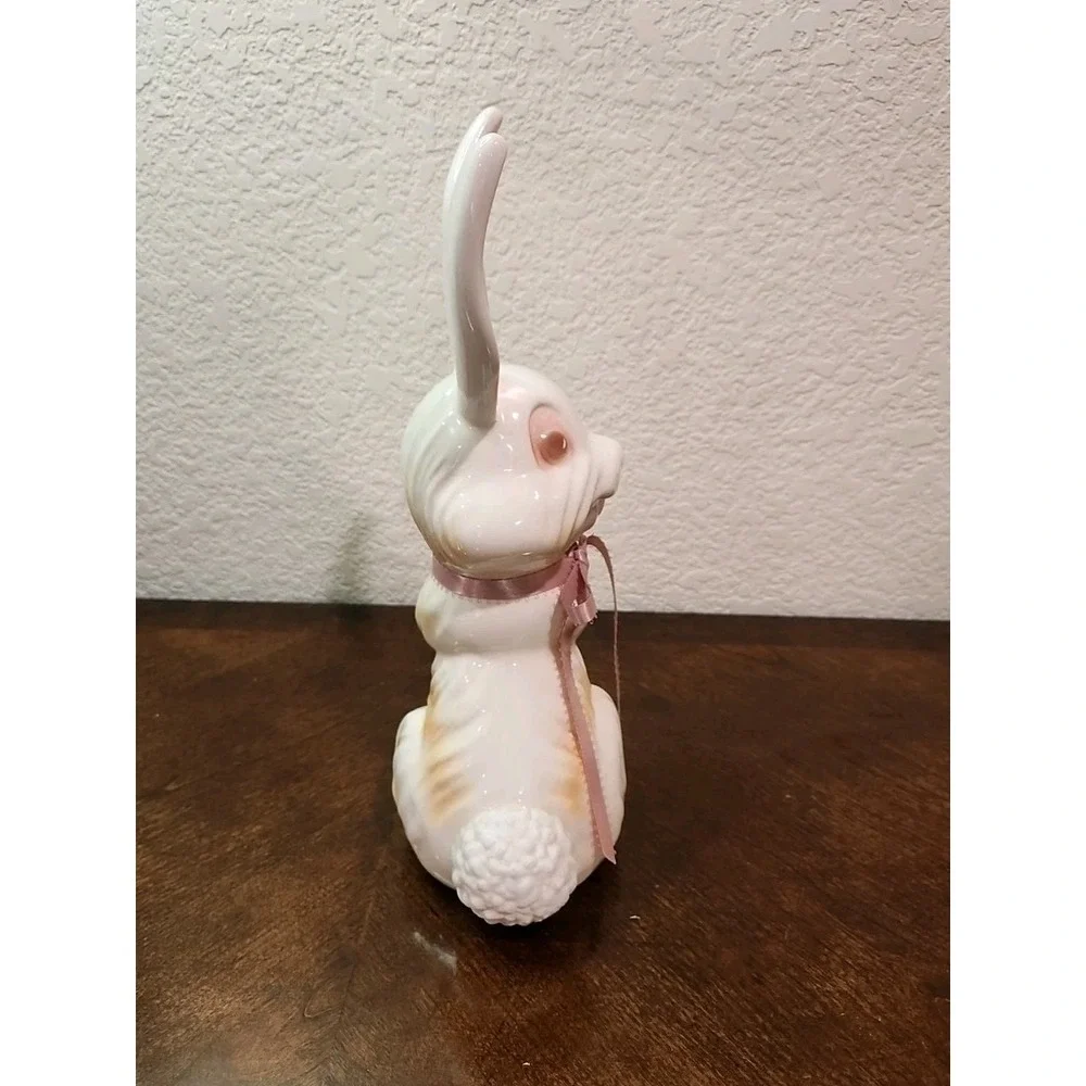 Vintage Ceramic Rabbit Holding A Carrot 14 